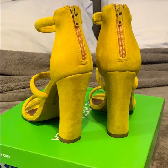Yellow women Heels - Picture 3 of 5